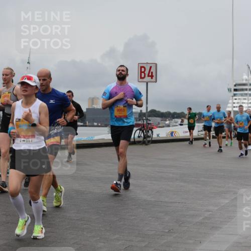 13.09.2026 - Kiel Lauf Andreas Tolksdorf http://msf.ph/oto/10464336 13.09.2026 12:04:47 Kiellinie 10819, 9053, 4, 3 meine-sportfotos.de