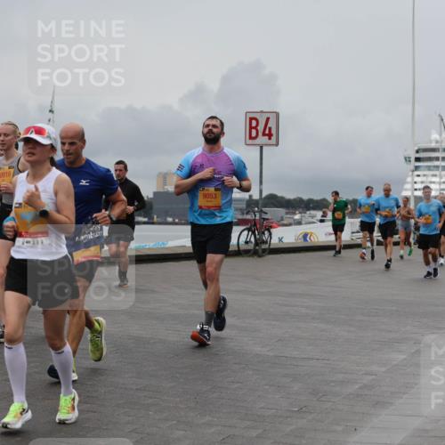 13.09.2026 - Kiel Lauf Andreas Tolksdorf http://msf.ph/oto/10464342 13.09.2026 12:04:47 Kiellinie 10819, 9053, 4, 3 meine-sportfotos.de