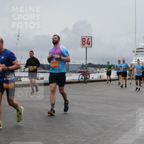 13.09.2026 - Kiel Lauf Andreas Tolksdorf http://msf.ph/oto/10464375 13.09.2026 12:04:48 Kiellinie 1, 39, 9053, 4, 3 meine-sportfotos.de