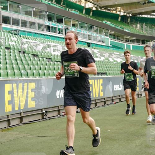 13.09.2026 - 21. swb-Marathon Bremen Michael Burmester http://msf.ph/oto/10464395 13.09.2026 12:56:12 Laufen im Stadion 205, 307, 388, 411, 431, 465, 495, 655, 769, 854, 857, 876, 913, 926, 948, 1058, 1130, 1197, 1390, 1537, 1599, 1601, 1645, 1750, 1972, 2001, 2040, 2122, 2125, 2234, 2251, 2260, 2319, 2383, 2473, 2474, 2535, 2604, 2634, 2640, 2671, 2761, 2812, 2922, 2948, 3057, 3119, 3134, 3175, 3192, 3202, 3246, 3290, 3346, 3348, 3411, 3458, 3508, 3706, 3716, 3813, 3836, 4135, 4137, 4171, 4413, 4455, 4479, 4733, 5277, 5430, 5530, 6106, 2498, 3085 meine-sportfotos.de