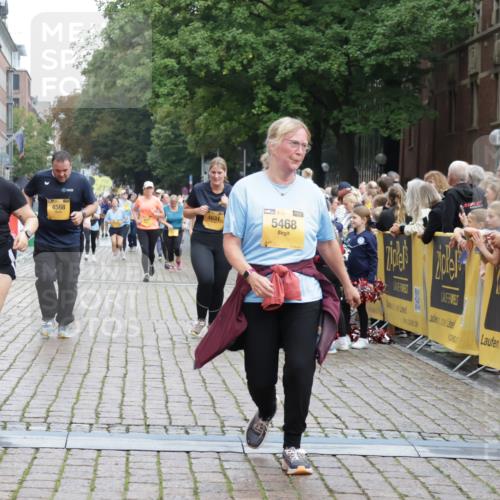13.09.2026 - Kiel Lauf Yannick Fuchs http://msf.ph/oto/10464514 13.09.2026 09:57:09 Ziel 130, 4568, 4631, 5468, 11042, 12580, 1746, 1774, 2655, 3684, 4641, 4643, 5938, 7509, 7548, 8599, 8824, 9692, 10206, 12072, 1122, 2486, 3114, 4097, 5776, 6173, 6243, 6932, 7786, 8103, 8113, 11014, 11095, 11245, 12507, 791, 1774, 5654, 8102, 10230 meine-sportfotos.de