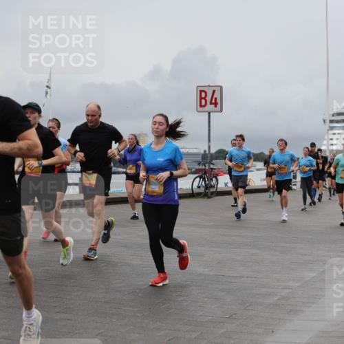 13.09.2026 - Kiel Lauf Andreas Tolksdorf http://msf.ph/oto/10464532 13.09.2026 12:04:57 Kiellinie 9813, 49, 4 meine-sportfotos.de