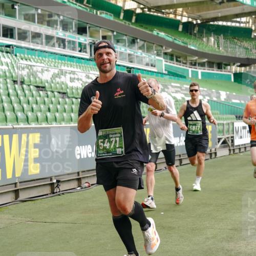 13.09.2026 - 21. swb-Marathon Bremen Michael Burmester http://msf.ph/oto/10464575 13.09.2026 12:56:15 Laufen im Stadion 205, 307, 388, 411, 431, 465, 495, 655, 769, 854, 857, 876, 913, 926, 948, 1058, 1130, 1197, 1390, 1537, 1599, 1601, 1645, 1750, 1972, 2001, 2040, 2122, 2125, 2234, 2251, 2260, 2319, 2383, 2473, 2474, 2535, 2604, 2634, 2640, 2671, 2761, 2812, 2948, 3057, 3078, 3119, 3134, 3175, 3192, 3202, 3246, 3290, 3346, 3348, 3411, 3458, 3508, 3514, 3706, 3716, 3813, 3836, 4135, 4137, 4171, 4413, 4455, 4479, 4733, 5277, 5430, 5530, 6106, 2498, 3085 meine-sportfotos.de