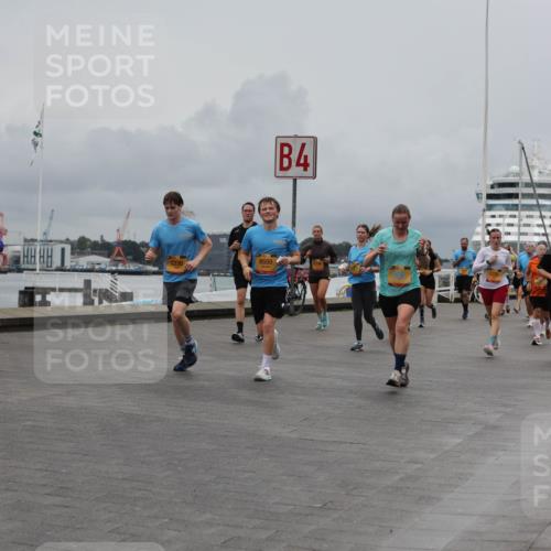 13.09.2026 - Kiel Lauf Andreas Tolksdorf http://msf.ph/oto/10464587 13.09.2026 12:04:59 Kiellinie 377, 1230, 8550, 4, 3 meine-sportfotos.de