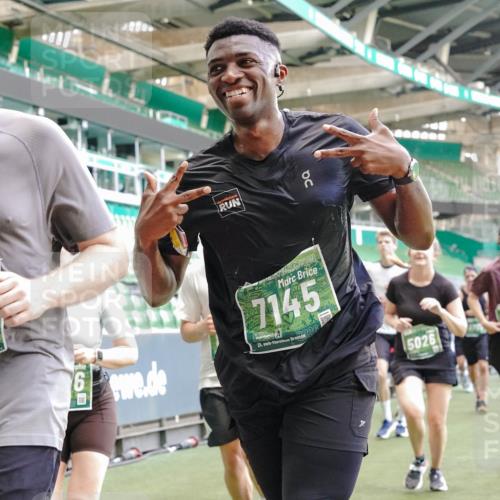 13.09.2026 - 21. swb-Marathon Bremen Michael Burmester http://msf.ph/oto/10464626 13.09.2026 13:13:02 Laufen im Stadion 118, 183, 270, 278, 349, 514, 576, 600, 695, 702, 703, 843, 933, 950, 1005, 1113, 1143, 1226, 1286, 1334, 1426, 1435, 1596, 1641, 1849, 1851, 1936, 1991, 2005, 2035, 2079, 2248, 2264, 2336, 2375, 2377, 2387, 2398, 2426, 2439, 2457, 2461, 2478, 2505, 2612, 2659, 2665, 2673, 2684, 2693, 2765, 2773, 2792, 2815, 2816, 2822, 2850, 2860, 2884, 2895, 2921, 2963, 2966, 2972, 2975, 3016, 3027, 3079, 3111, 3143, 3155, 3209, 3253, 3277, 3293, 3304, 3308, 3313, 3328, 3349, 3434 meine-sportfotos.de