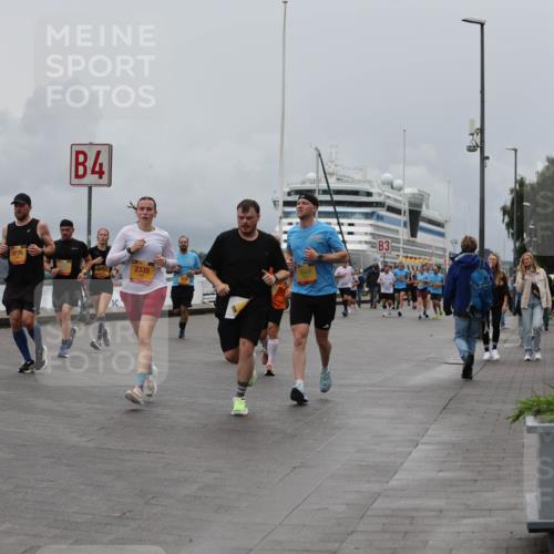 13.09.2026 - Kiel Lauf Andreas Tolksdorf http://msf.ph/oto/10464656 13.09.2026 12:05:02 Kiellinie 8776, 4, 5664, 2335, 3 meine-sportfotos.de