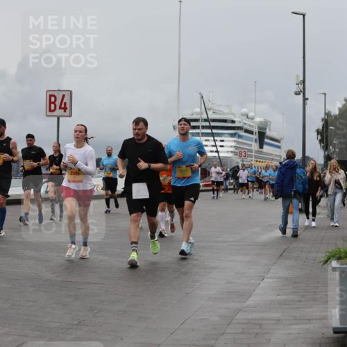 13.09.2026 - Kiel Lauf Andreas Tolksdorf http://msf.ph/oto/10464671 13.09.2026 12:05:02 Kiellinie 4, 8776, 2335, 3 meine-sportfotos.de