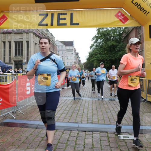 13.09.2026 - Kiel Lauf Yannick Fuchs http://msf.ph/oto/10464689 13.09.2026 09:57:20 Ziel 130, 1122, 2486, 3114, 4097, 4568, 4631, 5776, 6243, 6932, 7786, 8103, 8113, 11095, 11245, 12507, 130, 3684, 4568, 4631, 4641, 4643, 5468, 5938, 7509, 7548, 8599, 8824, 9692, 11042, 12580, 818, 3427, 4567, 6173, 6735, 7358, 7359, 9998, 10943, 11014, 1746, 2655, 4641, 4643, 7509, 7548, 10206, 12072 meine-sportfotos.de