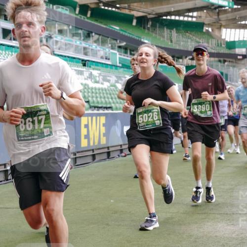 13.09.2026 - 21. swb-Marathon Bremen Michael Burmester http://msf.ph/oto/10464702 13.09.2026 13:13:03 Laufen im Stadion 118, 183, 270, 278, 349, 514, 576, 600, 695, 702, 703, 843, 933, 950, 1005, 1113, 1143, 1226, 1286, 1334, 1426, 1435, 1596, 1641, 1849, 1851, 1936, 1991, 2005, 2035, 2079, 2248, 2264, 2336, 2375, 2377, 2387, 2398, 2426, 2439, 2457, 2461, 2478, 2505, 2612, 2659, 2665, 2673, 2684, 2693, 2765, 2773, 2792, 2815, 2816, 2822, 2850, 2860, 2884, 2895, 2921, 2963, 2966, 2972, 2975, 3016, 3027, 3079, 3111, 3143, 3155, 3209, 3253, 3277, 3293, 3304, 3308, 3313, 3328, 3349, 3434 meine-sportfotos.de