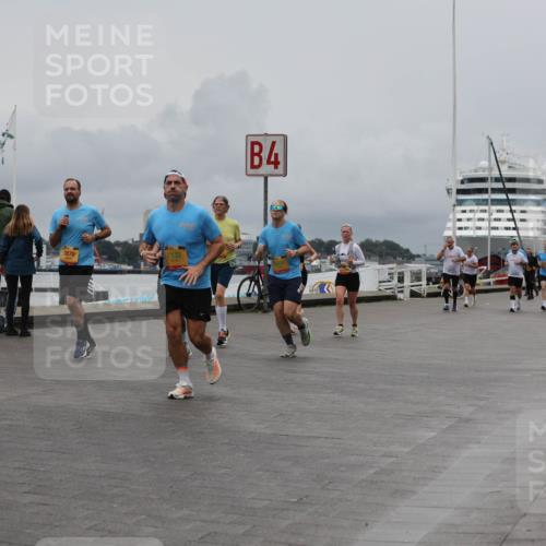 13.09.2026 - Kiel Lauf Andreas Tolksdorf http://msf.ph/oto/10464782 13.09.2026 12:05:07 Kiellinie 3070, 7137, 4, 3 meine-sportfotos.de
