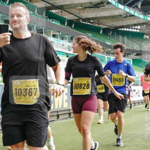 13.09.2026 - 21. swb-Marathon Bremen Michael Burmester http://msf.ph/oto/10464811 13.09.2026 10:35:16 Laufen im Stadion 10093, 10144, 10147, 10152, 10157, 10173, 10175, 10177, 10181, 10182, 10185, 10195, 10240, 10245, 10254, 10263, 10306, 10309, 10355, 10356, 10357, 10367, 10368, 10369, 10377, 10409, 10415, 10427, 10460, 10473, 10477, 10481, 10485, 10492, 10528, 10559, 10604, 10617, 10636, 10639, 10668, 10669, 10671, 10672, 10677, 10699, 10700, 10715, 10828, 10857, 10914, 10928, 11126, 11162, 11343, 11803, 11965, 10146, 10222 meine-sportfotos.de