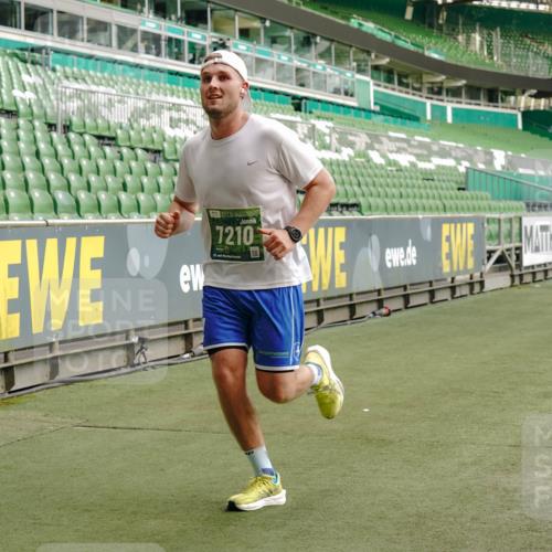 13.09.2026 - 21. swb-Marathon Bremen Michael Burmester http://msf.ph/oto/10465031 13.09.2026 12:56:24 Laufen im Stadion 205, 307, 388, 411, 431, 465, 495, 655, 769, 854, 857, 876, 913, 926, 948, 1058, 1130, 1197, 1390, 1537, 1601, 1645, 1750, 1900, 1972, 2001, 2040, 2051, 2075, 2122, 2125, 2234, 2251, 2260, 2319, 2473, 2493, 2535, 2604, 2634, 2640, 2671, 2761, 2812, 2948, 3057, 3078, 3119, 3192, 3202, 3246, 3290, 3346, 3348, 3411, 3450, 3458, 3508, 3514, 3634, 3706, 3716, 3760, 3813, 3836, 4135, 4137, 4171, 4316, 4413, 4455, 4479, 4733, 5277, 5430, 5530, 6106, 2498, 3085 meine-sportfotos.de