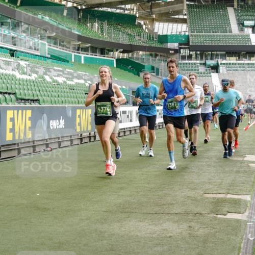 13.09.2026 - 21. swb-Marathon Bremen Michael Burmester http://msf.ph/oto/10465063 13.09.2026 12:56:25 Laufen im Stadion 205, 307, 388, 411, 431, 465, 495, 655, 769, 854, 857, 876, 913, 926, 948, 1058, 1130, 1197, 1390, 1537, 1601, 1645, 1750, 1900, 1972, 2001, 2040, 2051, 2075, 2122, 2125, 2251, 2260, 2319, 2473, 2493, 2535, 2604, 2634, 2640, 2671, 2761, 2812, 2948, 3057, 3078, 3119, 3192, 3202, 3246, 3290, 3346, 3348, 3411, 3450, 3458, 3508, 3514, 3634, 3706, 3716, 3760, 3813, 3836, 4135, 4137, 4171, 4316, 4413, 4455, 4479, 4733, 5277, 5430, 5530, 6106, 2498, 3085 meine-sportfotos.de