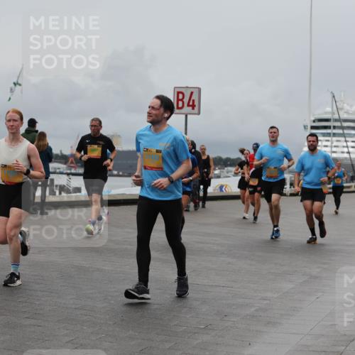 13.09.2026 - Kiel Lauf Andreas Tolksdorf http://msf.ph/oto/10465127 13.09.2026 12:05:46 Kiellinie 10004, 5807, 4 meine-sportfotos.de