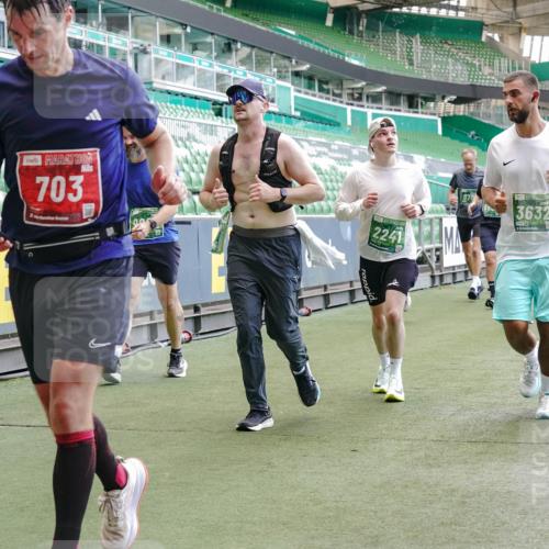 13.09.2026 - 21. swb-Marathon Bremen Michael Burmester http://msf.ph/oto/10465228 13.09.2026 13:13:10 Laufen im Stadion 118, 183, 270, 278, 349, 514, 576, 600, 631, 695, 702, 843, 933, 950, 1005, 1143, 1226, 1286, 1334, 1426, 1435, 1596, 1641, 1849, 1851, 1991, 2005, 2035, 2079, 2248, 2264, 2336, 2375, 2377, 2387, 2398, 2412, 2426, 2439, 2457, 2461, 2478, 2505, 2540, 2612, 2665, 2673, 2684, 2693, 2765, 2773, 2792, 2815, 2816, 2850, 2860, 2884, 2895, 2921, 2963, 2966, 2972, 2975, 3016, 3111, 3143, 3155, 3209, 3253, 3277, 3293, 3304, 3308, 3313, 3349, 3434 meine-sportfotos.de