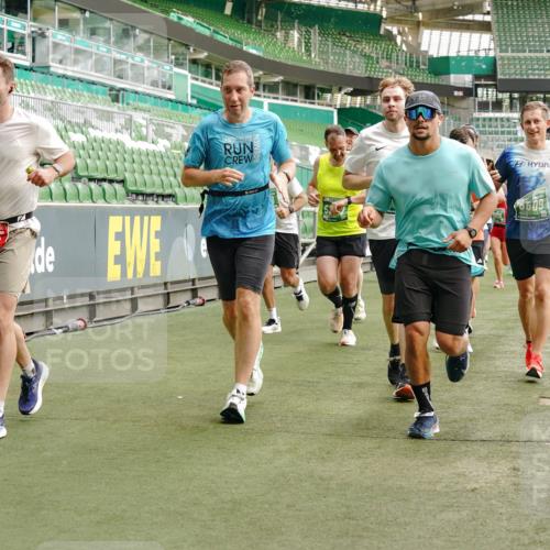 13.09.2026 - 21. swb-Marathon Bremen Michael Burmester http://msf.ph/oto/10465233 13.09.2026 12:56:28 Laufen im Stadion 205, 307, 388, 411, 431, 465, 655, 769, 854, 857, 876, 913, 926, 948, 1058, 1130, 1197, 1537, 1601, 1645, 1750, 1809, 1900, 1972, 2001, 2040, 2051, 2075, 2122, 2251, 2260, 2319, 2473, 2493, 2535, 2604, 2634, 2640, 2671, 2761, 2812, 2948, 3057, 3078, 3119, 3192, 3202, 3246, 3290, 3348, 3411, 3450, 3458, 3508, 3514, 3634, 3706, 3716, 3760, 3813, 3836, 4135, 4137, 4171, 4316, 4413, 4455, 4479, 4733, 5277, 5430, 5530, 6106, 2498, 3085 meine-sportfotos.de