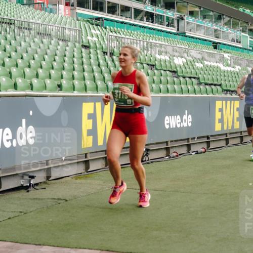 13.09.2026 - 21. swb-Marathon Bremen Michael Burmester http://msf.ph/oto/10465503 13.09.2026 12:56:33 Laufen im Stadion 205, 307, 388, 411, 431, 465, 655, 769, 776, 854, 857, 876, 913, 926, 948, 1058, 1130, 1254, 1537, 1601, 1645, 1750, 1809, 1900, 1972, 2001, 2040, 2051, 2075, 2122, 2251, 2260, 2319, 2402, 2473, 2493, 2535, 2604, 2634, 2640, 2671, 2761, 2812, 2904, 2948, 3057, 3078, 3119, 3192, 3202, 3290, 3348, 3411, 3450, 3458, 3508, 3514, 3634, 3706, 3716, 3760, 3813, 3836, 3939, 4135, 4137, 4171, 4316, 4319, 4413, 4455, 4479, 4733, 5277, 5430, 5530, 6106, 2498, 3085 meine-sportfotos.de