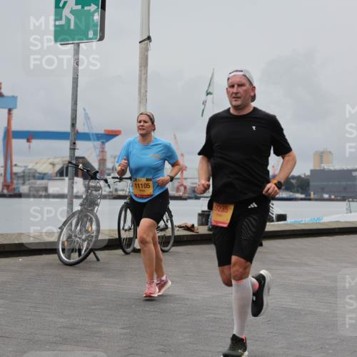 13.09.2026 - Kiel Lauf Andreas Tolksdorf http://msf.ph/oto/10465543 13.09.2026 12:06:32 Kiellinie 11105, 9235, 4 meine-sportfotos.de