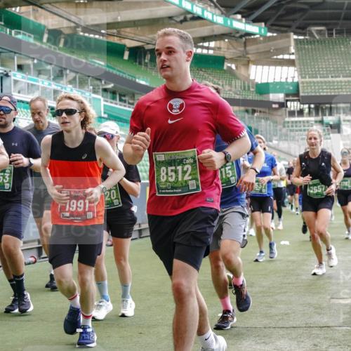 13.09.2026 - 21. swb-Marathon Bremen Michael Burmester http://msf.ph/oto/10465568 13.09.2026 13:13:14 Laufen im Stadion 118, 183, 270, 278, 349, 514, 576, 600, 631, 695, 702, 843, 933, 950, 1005, 1143, 1226, 1286, 1334, 1426, 1435, 1596, 1641, 1849, 1991, 2005, 2035, 2079, 2248, 2264, 2336, 2375, 2377, 2387, 2398, 2412, 2439, 2457, 2461, 2478, 2505, 2540, 2612, 2665, 2673, 2684, 2693, 2765, 2773, 2792, 2815, 2816, 2850, 2860, 2884, 2895, 2921, 2963, 2966, 2972, 2975, 3016, 3111, 3143, 3155, 3209, 3253, 3277, 3293, 3304, 3308, 3313, 3349, 3378, 3434, 3661 meine-sportfotos.de