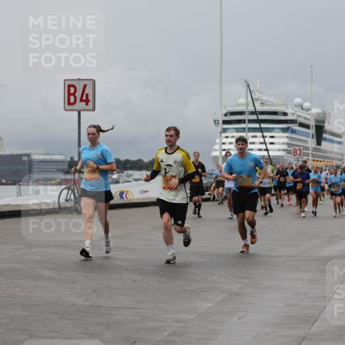 13.09.2026 - Kiel Lauf Andreas Tolksdorf http://msf.ph/oto/10465597 13.09.2026 12:06:34 Kiellinie 4, 3899, 3 meine-sportfotos.de