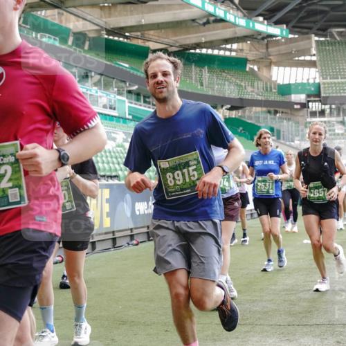 13.09.2026 - 21. swb-Marathon Bremen Michael Burmester http://msf.ph/oto/10465638 13.09.2026 13:13:15 Laufen im Stadion 118, 183, 270, 278, 349, 514, 576, 600, 631, 695, 702, 843, 933, 950, 1005, 1143, 1226, 1286, 1334, 1426, 1435, 1596, 1641, 1849, 1991, 2005, 2035, 2079, 2248, 2264, 2336, 2375, 2377, 2387, 2398, 2412, 2439, 2457, 2461, 2478, 2505, 2540, 2612, 2665, 2673, 2684, 2693, 2765, 2773, 2792, 2815, 2816, 2850, 2860, 2884, 2895, 2921, 2963, 2966, 2972, 2975, 3016, 3111, 3143, 3155, 3209, 3253, 3277, 3293, 3304, 3308, 3313, 3349, 3378, 3434, 3661 meine-sportfotos.de
