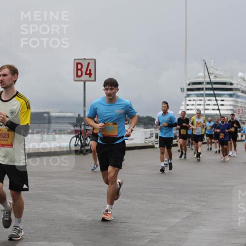 13.09.2026 - Kiel Lauf Andreas Tolksdorf http://msf.ph/oto/10465650 13.09.2026 12:06:37 Kiellinie 4, 38, 5523, 39, 3 meine-sportfotos.de