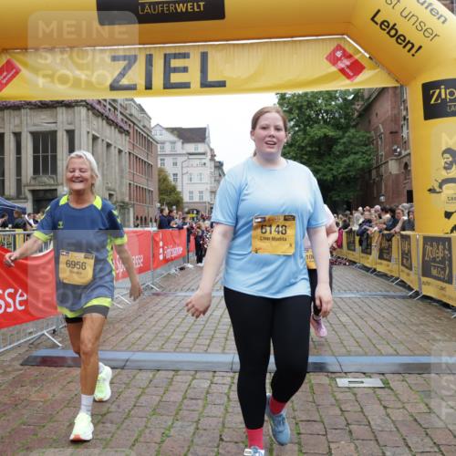 13.09.2026 - Kiel Lauf Yannick Fuchs http://msf.ph/oto/10465772 13.09.2026 09:59:04 Ziel 3920, 6148, 6956, 7399, 10030, 269, 2103, 3458, 5872, 6249, 7415, 10325, 10326, 10564, 11463, 225, 5489, 6306, 10357, 11828, 7415, 12561 meine-sportfotos.de