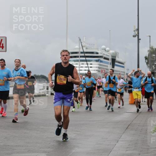 13.09.2026 - Kiel Lauf Andreas Tolksdorf http://msf.ph/oto/10465869 13.09.2026 12:06:48 Kiellinie 4, 39, 12036, 3 meine-sportfotos.de