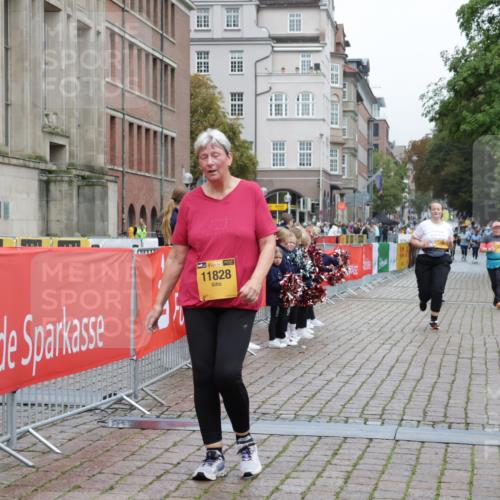 13.09.2026 - Kiel Lauf Yannick Fuchs http://msf.ph/oto/10465898 13.09.2026 09:59:20 Ziel 225, 5489, 6306, 10357, 11828, 269, 3458, 3920, 6148, 6249, 6956, 7399, 10030, 10325, 10326, 10564, 2967, 269, 6249, 10564, 11463 meine-sportfotos.de