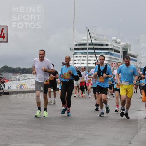 13.09.2026 - Kiel Lauf Andreas Tolksdorf http://msf.ph/oto/10465956 13.09.2026 12:06:51 Kiellinie 4, 107, 8740, 10978, 3 meine-sportfotos.de