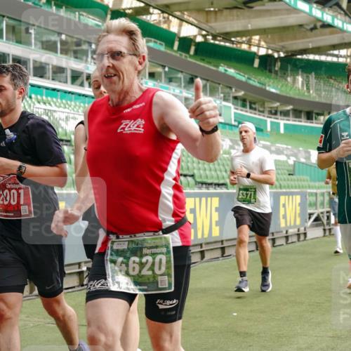 13.09.2026 - 21. swb-Marathon Bremen Michael Burmester http://msf.ph/oto/10466007 13.09.2026 12:56:44 Laufen im Stadion 307, 411, 431, 465, 655, 769, 776, 854, 857, 876, 913, 926, 948, 1010, 1058, 1130, 1254, 1537, 1601, 1645, 1750, 1809, 1900, 1972, 2001, 2040, 2051, 2075, 2122, 2260, 2319, 2324, 2402, 2473, 2493, 2535, 2604, 2634, 2640, 2671, 2761, 2812, 2904, 2948, 3051, 3057, 3078, 3119, 3192, 3202, 3290, 3348, 3411, 3450, 3458, 3508, 3514, 3634, 3690, 3706, 3760, 3813, 3866, 3939, 4101, 4135, 4137, 4171, 4316, 4319, 4413, 4455, 4479, 4733, 5277, 5430, 5530, 6106, 2498, 3085 meine-sportfotos.de