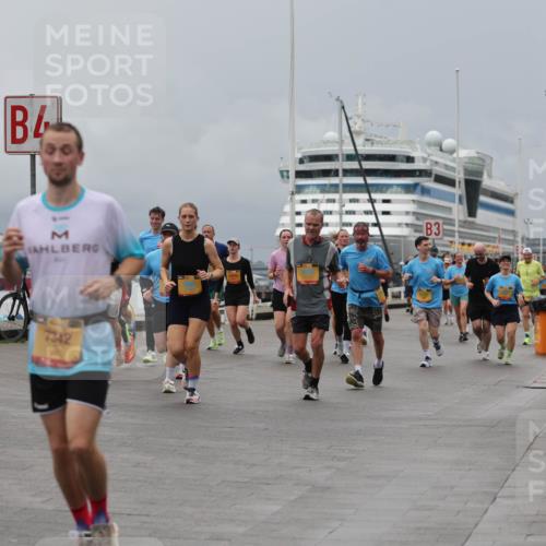 13.09.2026 - Kiel Lauf Andreas Tolksdorf http://msf.ph/oto/10466061 13.09.2026 12:06:56 Kiellinie 7342, 3 meine-sportfotos.de