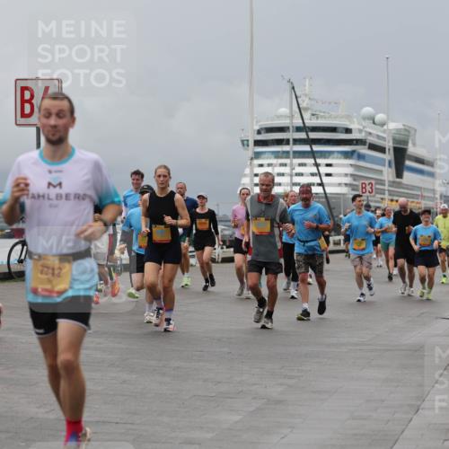 13.09.2026 - Kiel Lauf Andreas Tolksdorf http://msf.ph/oto/10466064 13.09.2026 12:06:56 Kiellinie 3, 7342 meine-sportfotos.de