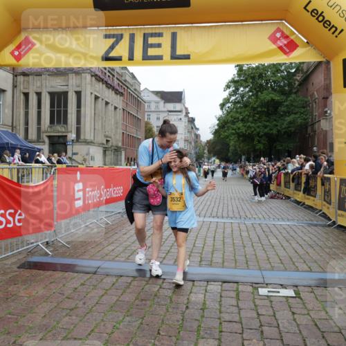 13.09.2026 - Kiel Lauf Yannick Fuchs http://msf.ph/oto/10466290 13.09.2026 10:00:27 Ziel 2087, 3531, 2252, 8828, 10473, 1396, 1566, 6137, 6430, 10169, 2252, 7339, 7512, 11456 meine-sportfotos.de