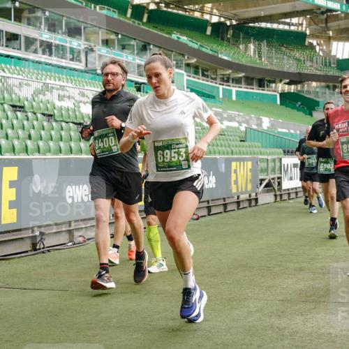 13.09.2026 - 21. swb-Marathon Bremen Michael Burmester http://msf.ph/oto/10466312 13.09.2026 12:56:51 Laufen im Stadion 307, 334, 411, 431, 465, 655, 769, 776, 854, 857, 876, 913, 926, 948, 1010, 1058, 1130, 1254, 1537, 1601, 1645, 1750, 1809, 1900, 1972, 2001, 2040, 2051, 2075, 2122, 2260, 2319, 2324, 2402, 2473, 2493, 2535, 2604, 2634, 2640, 2671, 2761, 2812, 2904, 2948, 3051, 3057, 3078, 3119, 3192, 3202, 3290, 3348, 3411, 3450, 3458, 3508, 3514, 3634, 3685, 3690, 3760, 3813, 3866, 3939, 4101, 4135, 4171, 4316, 4319, 4413, 4455, 4479, 4733, 5277, 5430, 5530, 6106, 2498, 3085 meine-sportfotos.de