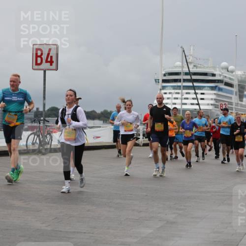 13.09.2026 - Kiel Lauf Andreas Tolksdorf http://msf.ph/oto/10466410 13.09.2026 12:07:10 Kiellinie 4, 10429, 3472, 3 meine-sportfotos.de