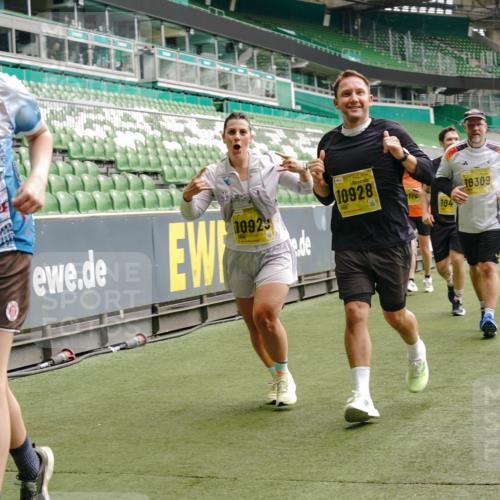 13.09.2026 - 21. swb-Marathon Bremen Michael Burmester http://msf.ph/oto/10466414 13.09.2026 10:35:39 Laufen im Stadion 10093, 10144, 10147, 10152, 10157, 10160, 10173, 10175, 10181, 10182, 10185, 10187, 10195, 10245, 10251, 10263, 10272, 10275, 10278, 10291, 10306, 10309, 10338, 10356, 10357, 10367, 10368, 10369, 10377, 10382, 10403, 10409, 10420, 10427, 10439, 10473, 10477, 10481, 10485, 10492, 10528, 10559, 10560, 10569, 10607, 10617, 10636, 10639, 10669, 10671, 10672, 10677, 10700, 10715, 10828, 10914, 10928, 11126, 11162, 11343, 11803, 11965, 10146, 10222 meine-sportfotos.de
