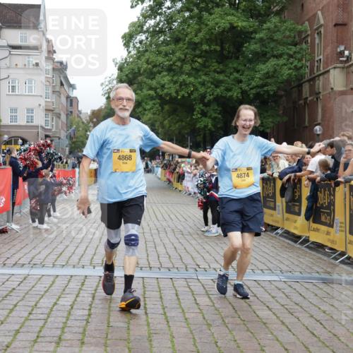 13.09.2026 - Kiel Lauf Yannick Fuchs http://msf.ph/oto/10466580 13.09.2026 10:00:54 Ziel 4868, 4874, 1396, 1566, 2087, 3531, 6137, 6430, 10169, 293, 5497, 2087, 3531 meine-sportfotos.de