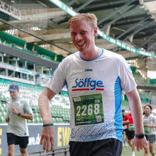 13.09.2026 - 21. swb-Marathon Bremen Michael Burmester http://msf.ph/oto/10466604 13.09.2026 13:13:28 Laufen im Stadion 118, 183, 270, 278, 349, 460, 514, 576, 600, 631, 695, 702, 933, 950, 1005, 1143, 1226, 1286, 1334, 1392, 1408, 1426, 1573, 1596, 1641, 1991, 2005, 2024, 2035, 2079, 2233, 2264, 2336, 2377, 2387, 2398, 2412, 2439, 2457, 2461, 2478, 2505, 2521, 2540, 2564, 2612, 2665, 2684, 2693, 2765, 2773, 2792, 2815, 2816, 2860, 2884, 2895, 2921, 2963, 2966, 2972, 2975, 3016, 3111, 3143, 3155, 3209, 3253, 3277, 3293, 3304, 3308, 3313, 3378, 3405, 3428, 3434, 3653, 3661 meine-sportfotos.de