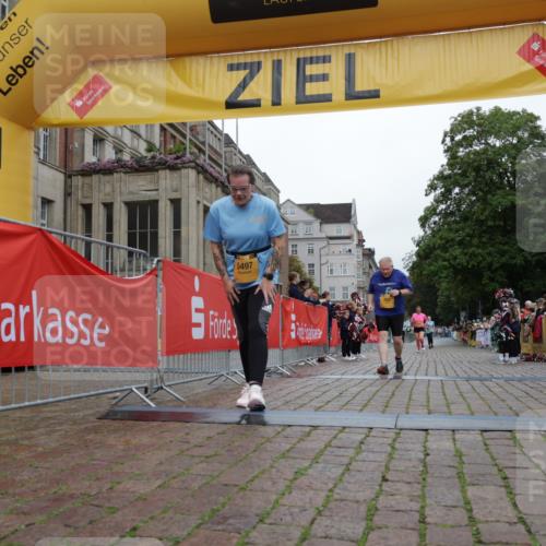 13.09.2026 - Kiel Lauf Yannick Fuchs http://msf.ph/oto/10466702 13.09.2026 10:01:11 Ziel 293, 5497, 6719, 8730, 1396, 1566, 4868, 4874, 6137, 6430, 10169, 2574, 1566, 6137, 10169 meine-sportfotos.de