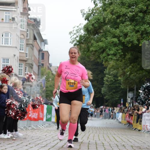 13.09.2026 - Kiel Lauf Yannick Fuchs http://msf.ph/oto/10466730 13.09.2026 10:01:16 Ziel 293, 6719, 8730, 1396, 4868, 4874, 5497, 6430, 2574, 1396, 1566, 6137, 6430, 10169 meine-sportfotos.de