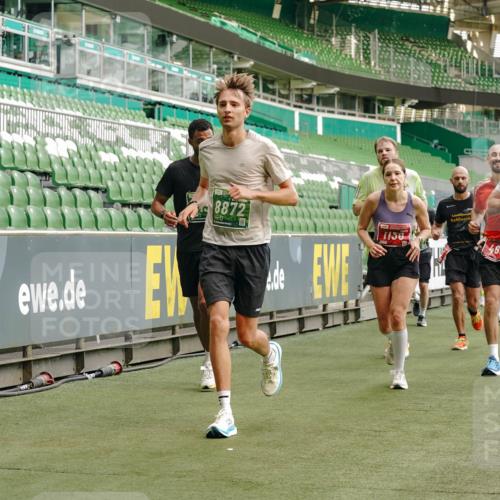 13.09.2026 - 21. swb-Marathon Bremen Michael Burmester http://msf.ph/oto/10466743 13.09.2026 12:57:02 Laufen im Stadion 307, 334, 411, 431, 465, 655, 769, 776, 854, 857, 876, 909, 926, 948, 1010, 1130, 1254, 1535, 1537, 1601, 1750, 1752, 1809, 1881, 1900, 1972, 2001, 2040, 2051, 2075, 2122, 2260, 2324, 2371, 2402, 2423, 2473, 2493, 2535, 2604, 2634, 2640, 2671, 2761, 2812, 2903, 2904, 2948, 3051, 3078, 3119, 3182, 3202, 3290, 3348, 3411, 3450, 3458, 3508, 3514, 3634, 3685, 3690, 3760, 3813, 3866, 3939, 4101, 4135, 4171, 4316, 4319, 4413, 4455, 4479, 4733, 5277, 5430, 5530 meine-sportfotos.de