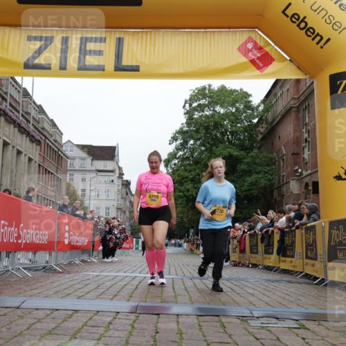 13.09.2026 - Kiel Lauf Yannick Fuchs http://msf.ph/oto/10466774 13.09.2026 10:01:19 Ziel 6719, 8730, 293, 4868, 4874, 5497, 2574, 1396, 1566, 6430, 10169 meine-sportfotos.de