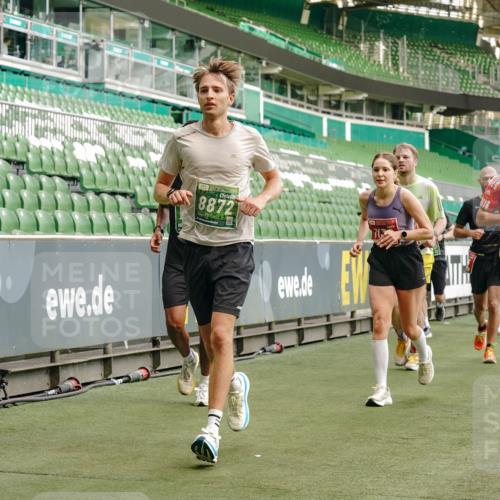 13.09.2026 - 21. swb-Marathon Bremen Michael Burmester http://msf.ph/oto/10466784 13.09.2026 12:57:02 Laufen im Stadion 307, 334, 411, 431, 465, 655, 769, 776, 854, 857, 876, 909, 926, 948, 1010, 1130, 1254, 1535, 1537, 1601, 1750, 1752, 1809, 1881, 1900, 1972, 2001, 2040, 2051, 2075, 2122, 2260, 2324, 2371, 2402, 2423, 2473, 2493, 2535, 2604, 2634, 2640, 2671, 2761, 2812, 2903, 2904, 2948, 3051, 3078, 3119, 3182, 3202, 3290, 3348, 3411, 3450, 3458, 3508, 3514, 3634, 3685, 3690, 3760, 3813, 3866, 3939, 4101, 4135, 4171, 4316, 4319, 4413, 4455, 4479, 4733, 5277, 5430, 5530 meine-sportfotos.de