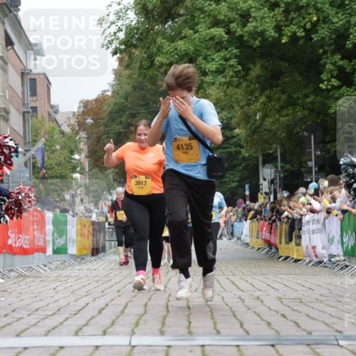 13.09.2026 - Kiel Lauf Yannick Fuchs http://msf.ph/oto/10466890 13.09.2026 10:02:15 Ziel 3917, 4135, 844, 4702, 129, 565, 3131, 4673, 8297 meine-sportfotos.de