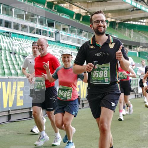 13.09.2026 - 21. swb-Marathon Bremen Michael Burmester http://msf.ph/oto/10466933 13.09.2026 13:13:32 Laufen im Stadion 118, 183, 270, 278, 349, 460, 514, 576, 600, 631, 695, 702, 768, 933, 950, 956, 1005, 1143, 1286, 1334, 1392, 1408, 1426, 1573, 1596, 1641, 1991, 2005, 2024, 2035, 2079, 2233, 2264, 2336, 2387, 2398, 2412, 2439, 2457, 2461, 2478, 2505, 2521, 2540, 2564, 2612, 2665, 2684, 2693, 2765, 2773, 2792, 2815, 2816, 2829, 2860, 2884, 2887, 2895, 2921, 2963, 2966, 2972, 2975, 3016, 3111, 3143, 3155, 3209, 3253, 3277, 3293, 3304, 3313, 3378, 3405, 3428, 3434, 3653, 3661 meine-sportfotos.de