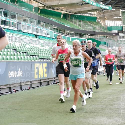 13.09.2026 - 21. swb-Marathon Bremen Michael Burmester http://msf.ph/oto/10466977 13.09.2026 13:13:32 Laufen im Stadion 118, 183, 270, 278, 349, 460, 514, 576, 600, 631, 695, 702, 768, 933, 950, 956, 1005, 1143, 1286, 1334, 1392, 1408, 1426, 1573, 1596, 1641, 1991, 2005, 2024, 2035, 2079, 2233, 2264, 2336, 2387, 2398, 2412, 2439, 2457, 2461, 2478, 2505, 2521, 2540, 2564, 2612, 2665, 2684, 2693, 2765, 2773, 2792, 2815, 2816, 2829, 2860, 2884, 2887, 2895, 2921, 2963, 2966, 2972, 2975, 3016, 3111, 3143, 3155, 3209, 3253, 3277, 3293, 3304, 3313, 3378, 3405, 3428, 3434, 3653, 3661 meine-sportfotos.de