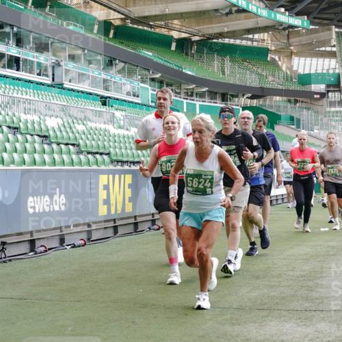 13.09.2026 - 21. swb-Marathon Bremen Michael Burmester http://msf.ph/oto/10467003 13.09.2026 13:13:32 Laufen im Stadion 118, 183, 270, 278, 349, 460, 514, 576, 600, 631, 695, 702, 768, 933, 950, 956, 1005, 1143, 1286, 1334, 1392, 1408, 1426, 1573, 1596, 1641, 1991, 2005, 2024, 2035, 2079, 2233, 2264, 2336, 2387, 2398, 2412, 2439, 2457, 2461, 2478, 2505, 2521, 2540, 2564, 2612, 2665, 2684, 2693, 2765, 2773, 2792, 2815, 2816, 2829, 2860, 2884, 2887, 2895, 2921, 2963, 2966, 2972, 2975, 3016, 3111, 3143, 3155, 3209, 3253, 3277, 3293, 3304, 3313, 3378, 3405, 3428, 3434, 3653, 3661 meine-sportfotos.de