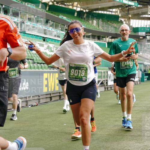 13.09.2026 - 21. swb-Marathon Bremen Michael Burmester http://msf.ph/oto/10467005 13.09.2026 12:57:06 Laufen im Stadion 307, 334, 411, 431, 465, 655, 769, 776, 854, 857, 876, 909, 926, 948, 1010, 1130, 1254, 1535, 1537, 1601, 1750, 1752, 1809, 1881, 1900, 1972, 2001, 2040, 2046, 2051, 2075, 2122, 2260, 2324, 2371, 2402, 2423, 2473, 2493, 2535, 2604, 2634, 2640, 2671, 2761, 2812, 2903, 2904, 2948, 3051, 3078, 3119, 3182, 3202, 3290, 3319, 3348, 3411, 3450, 3458, 3508, 3514, 3634, 3685, 3690, 3760, 3813, 3866, 3939, 4101, 4135, 4171, 4316, 4319, 4413, 4455, 4479, 4733 meine-sportfotos.de