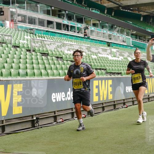 13.09.2026 - 21. swb-Marathon Bremen Michael Burmester http://msf.ph/oto/10467072 13.09.2026 10:35:50 Laufen im Stadion 10093, 10144, 10147, 10152, 10157, 10160, 10173, 10175, 10181, 10182, 10185, 10187, 10195, 10245, 10251, 10263, 10272, 10275, 10278, 10291, 10306, 10309, 10338, 10356, 10357, 10367, 10368, 10369, 10377, 10382, 10390, 10403, 10409, 10411, 10420, 10427, 10429, 10439, 10473, 10477, 10481, 10485, 10492, 10528, 10531, 10559, 10560, 10569, 10607, 10617, 10636, 10639, 10669, 10671, 10672, 10677, 10715, 10928, 11162, 11343, 11803, 11965, 10146, 10222 meine-sportfotos.de